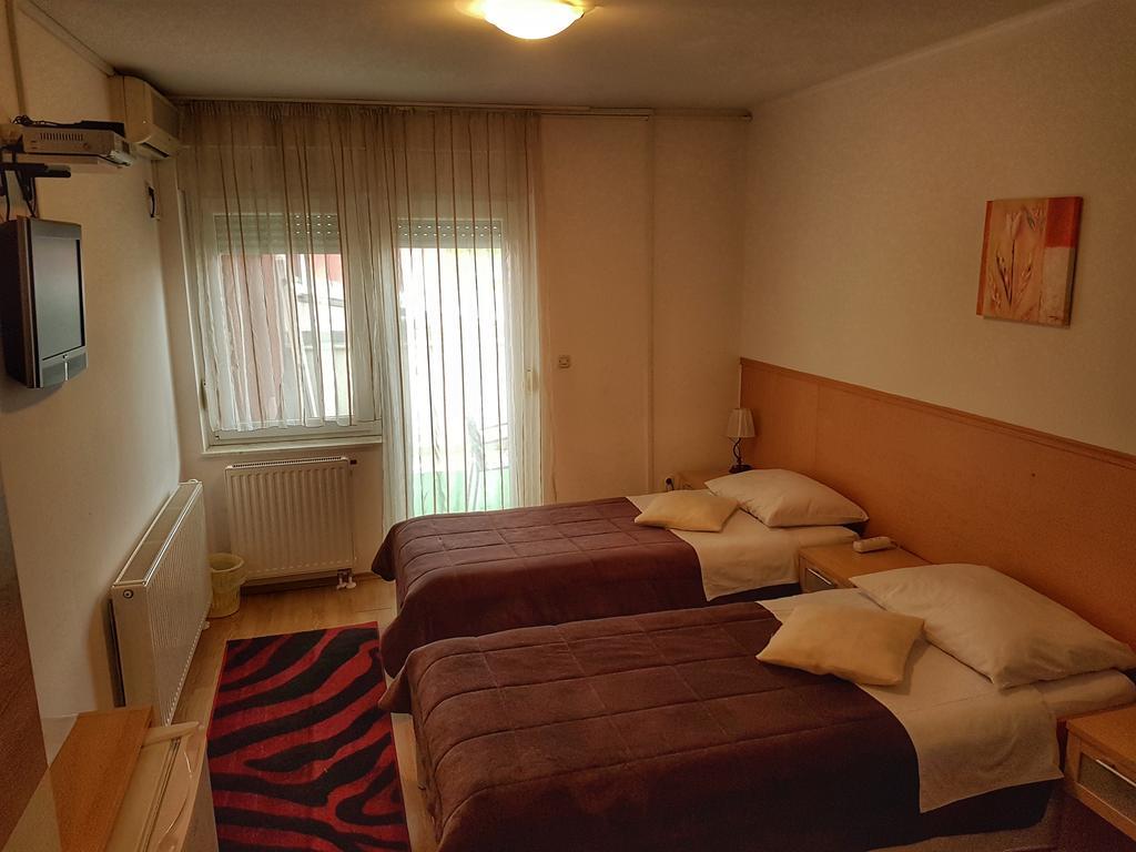 Smjestaj Natalija Hotel Osijek Eksteriør billede