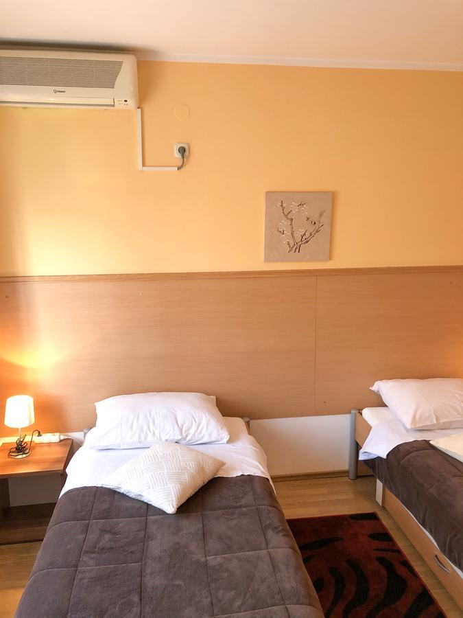 Smjestaj Natalija Hotel Osijek Eksteriør billede