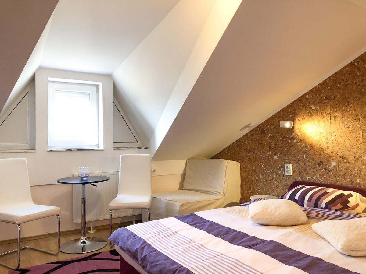 Smjestaj Natalija Hotel Osijek Eksteriør billede